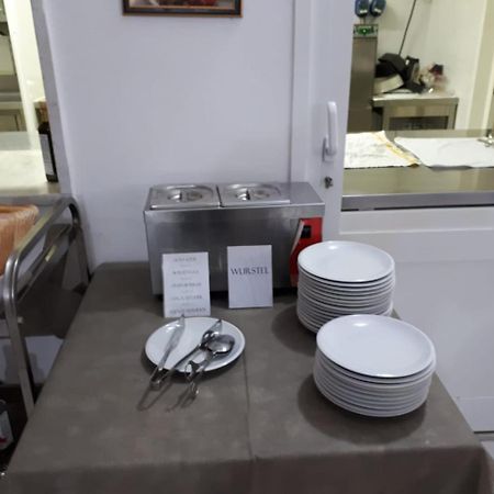 Hotel Bianchi Виареджо Экстерьер фото