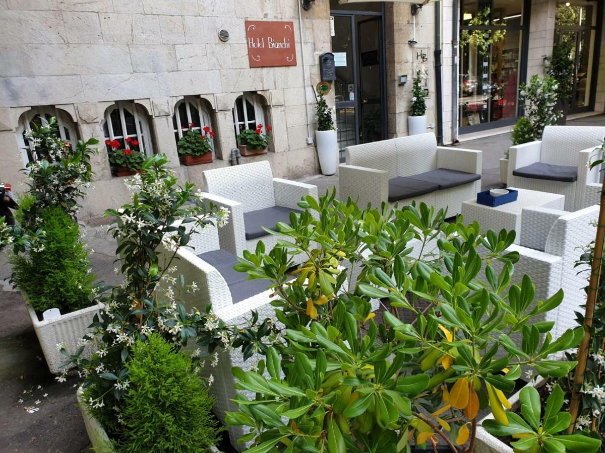 Hotel Bianchi Виареджо Экстерьер фото